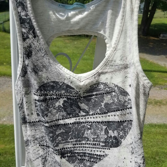 Maurice's Graphic Tank Top Size Small - Picture 8 of 8